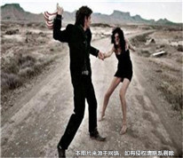 丈夫打完妻子又打岳父母，妻子起訴離婚
